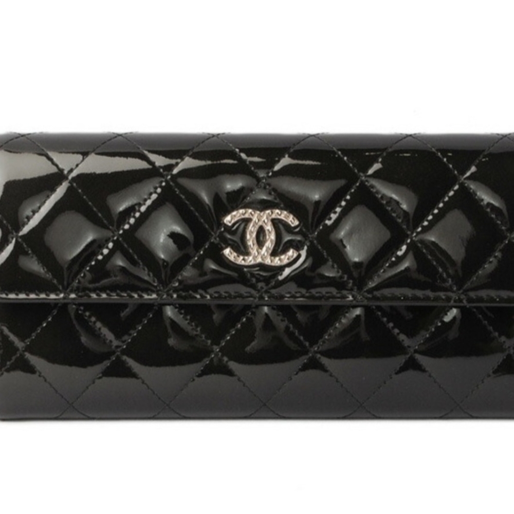 CHANEL Black Patent Quilted Wallet